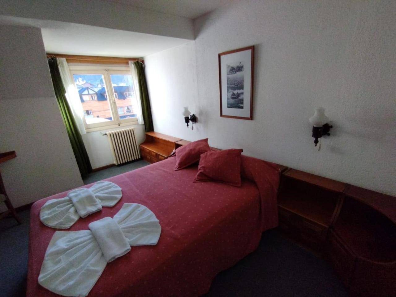 Hotel Crismalu ซาน มาร์ติง เด ลอส อันเดส ภายนอก รูปภาพ
